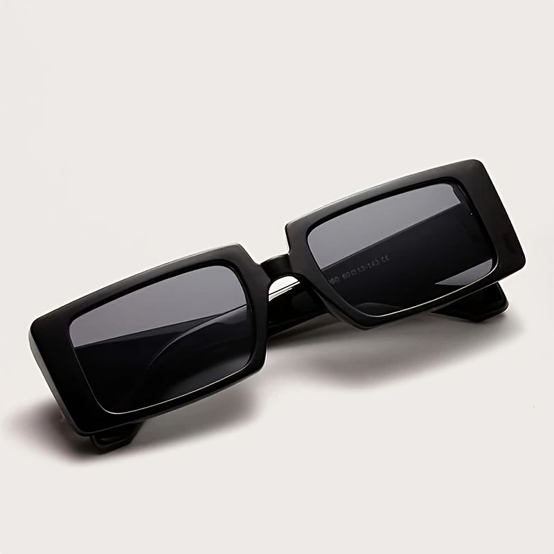 Små Rektangulære Solbriller Kvinner Trendy Firkantede Party Favoriserer Vintage Briller Med Bred Innfatning For Jenter