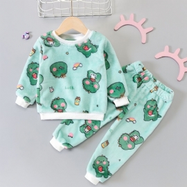 Småbarn Baby Plysj Pyjamas Familieantrekk Dinosaur Print Rundhals Langermet Topp Og Buksesett For Gutter Jenter Barneklær